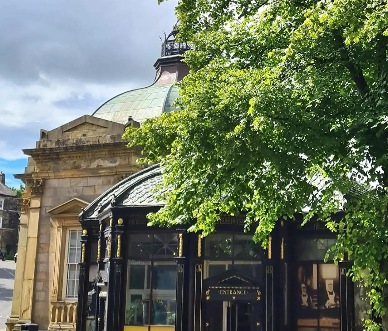 York Place Suites Harrogate Apartment